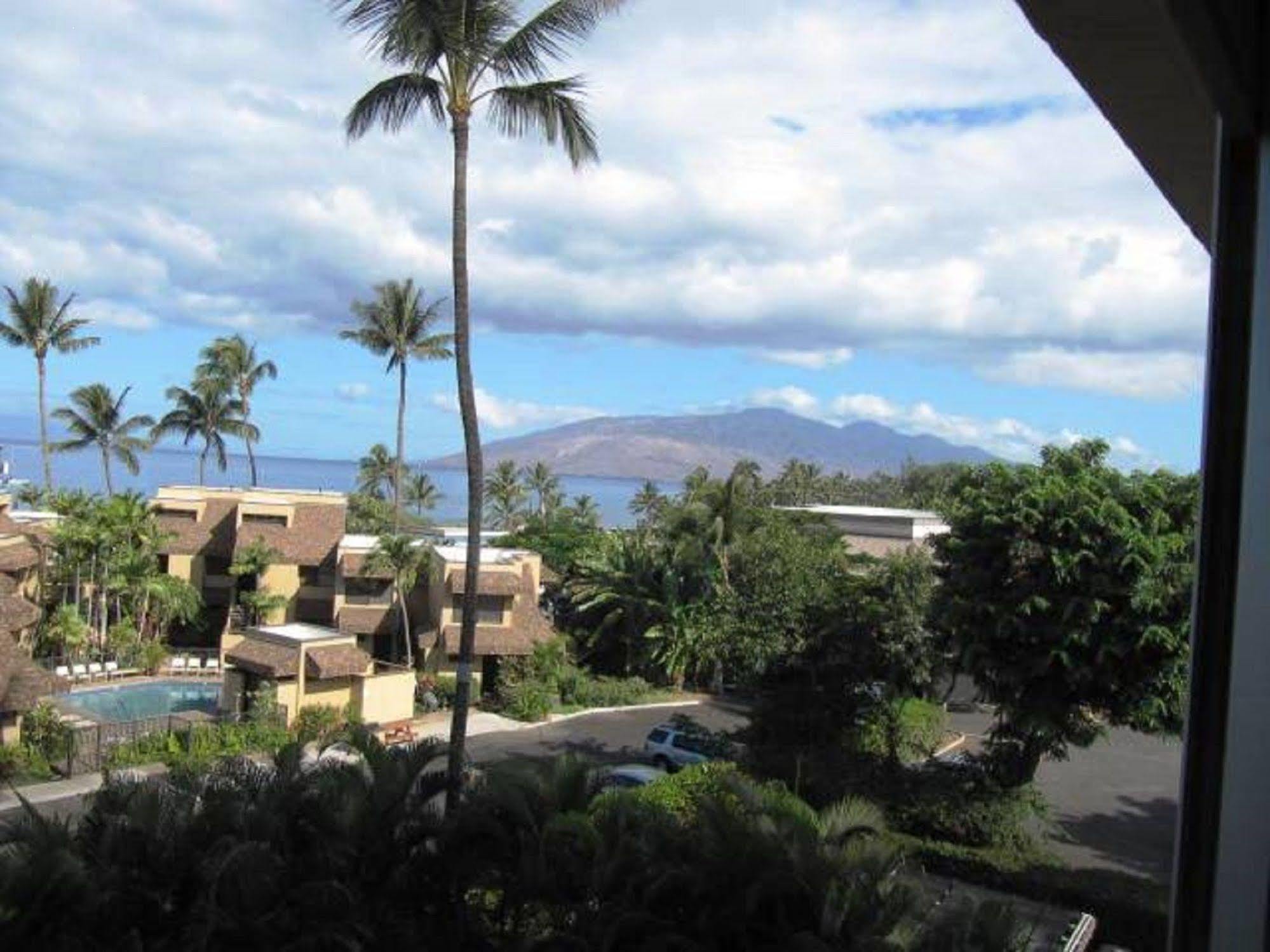 Kamaole Beach Royale Kihei Exterior photo