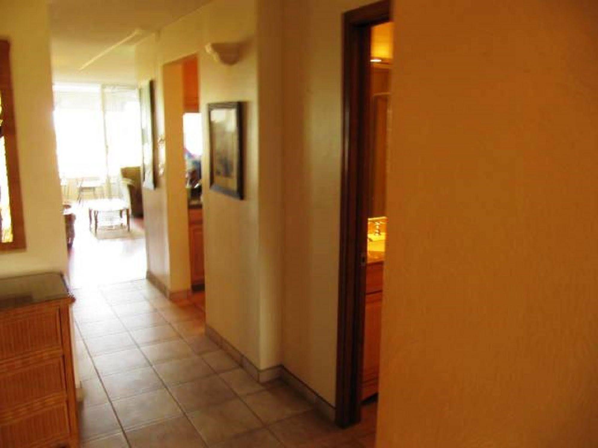 Kamaole Beach Royale Kihei Exterior photo